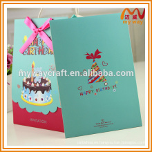 Diseño de tarjeta de la invitación de la fiesta de cumpleaños de los niños personalizados exclusivos
